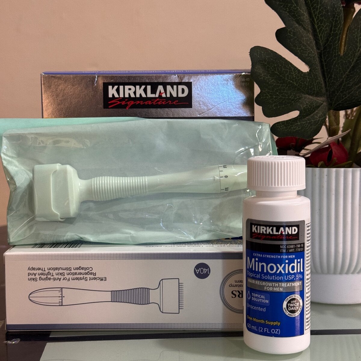 KIRKLAND LIQUID PLUS ADJUSTABLE DERMA STAMP