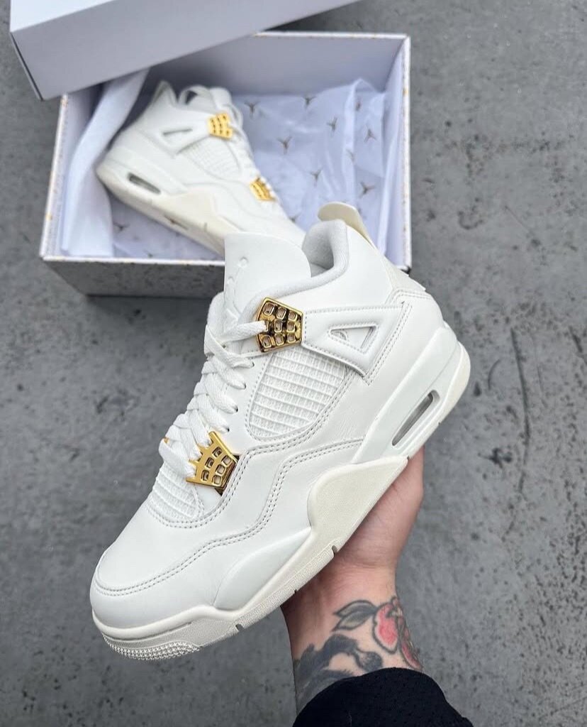 Jordan 4 metallic gold