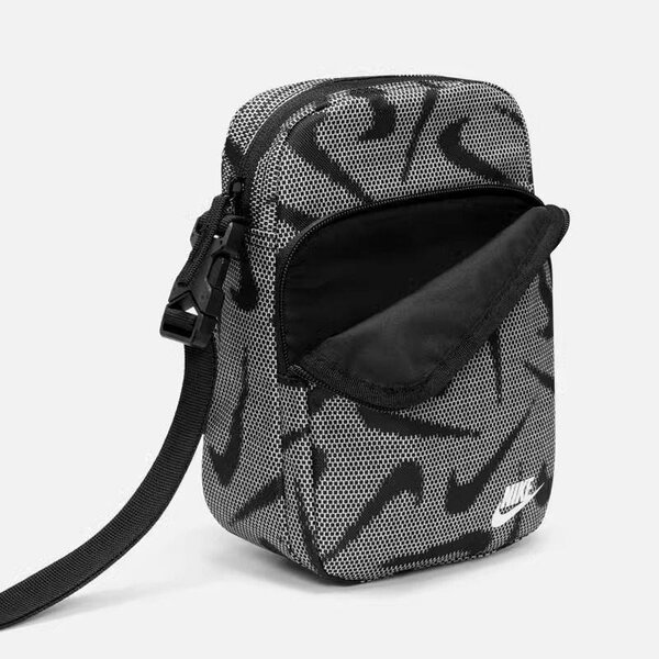 Спортивная барсетка Nike