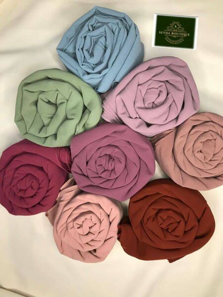 Écharpes en mousseline colorées