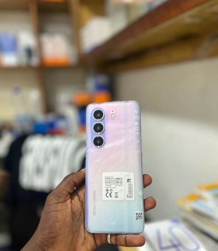 Smartphone Tecno Camon 40