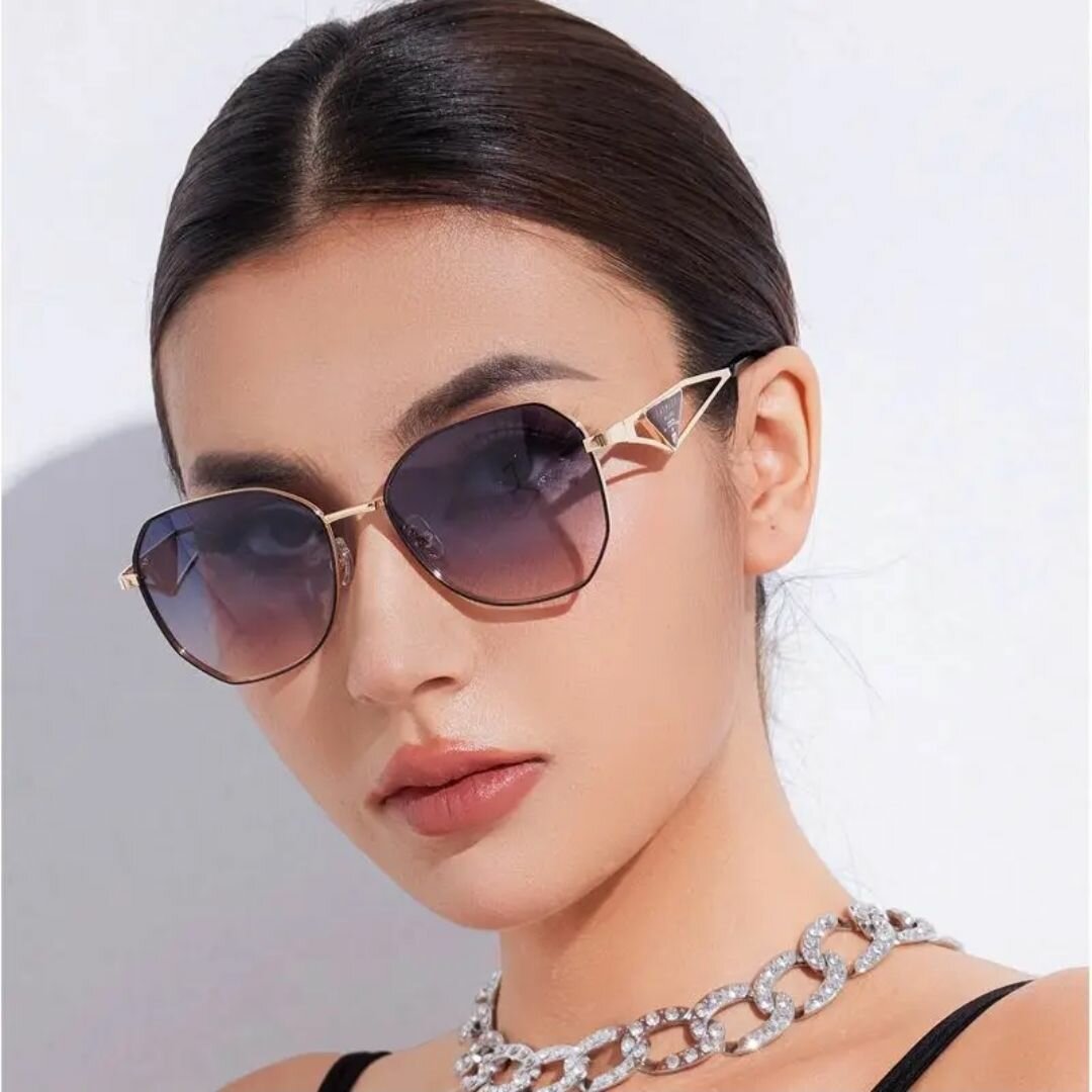 Lunettes de soleil élégantes femme