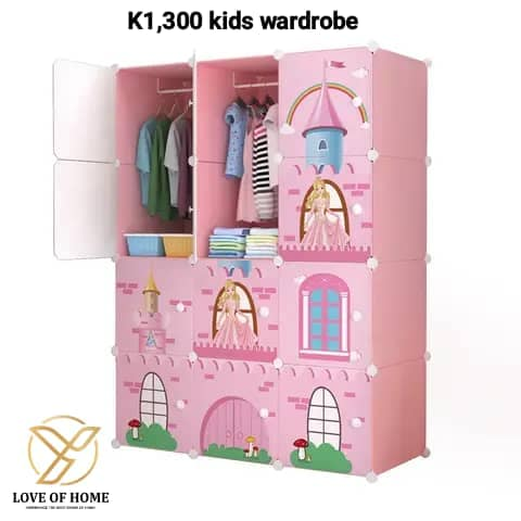 kids wardrobe