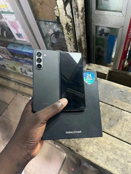 Samsung Galaxy Z Fold3