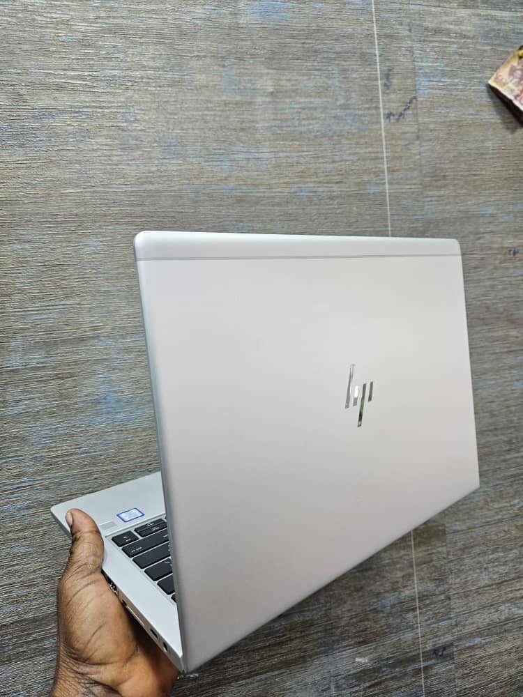Hp Elitebook...i5...256ssd...8gb ram...touch...8th gen...fin