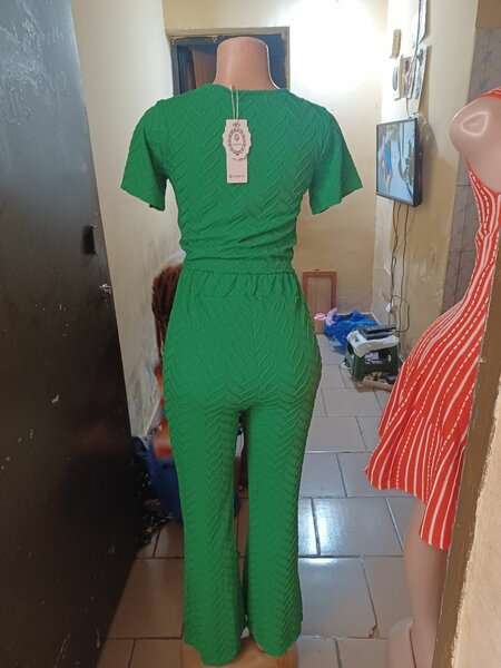 Ensemble vert élégant