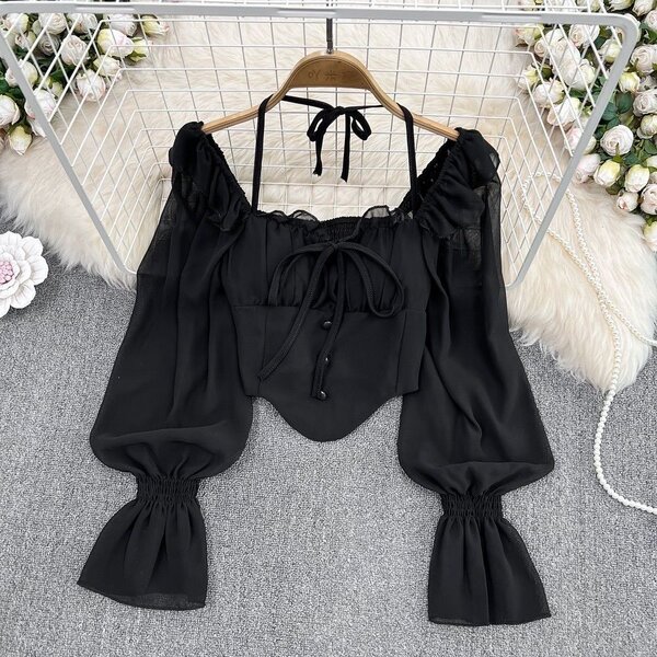 Top court à manches bouffantes