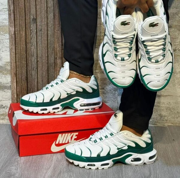 Baskets Nike Air Max blanches