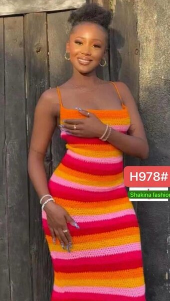 Robe Tricotée Multicolore Élégante