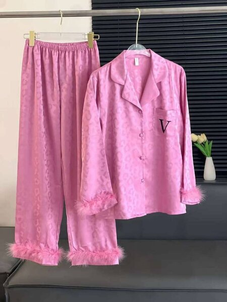 Пижамы классные можно сделать. Подарок на 8марта заказывайте