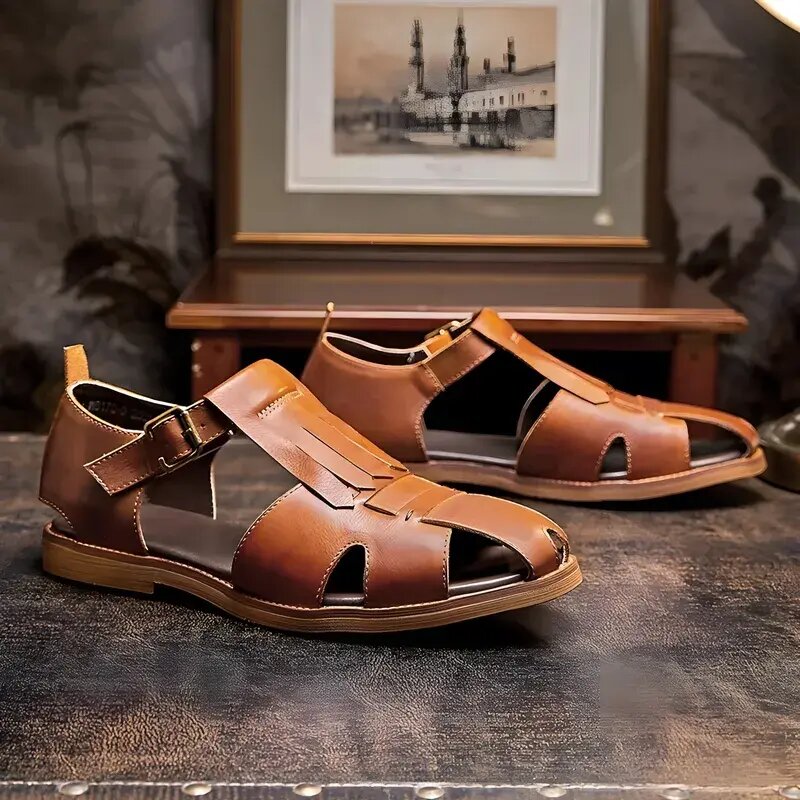 Sandales fermées en cuir