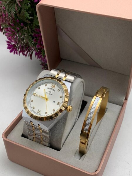 Men watch with bracelet