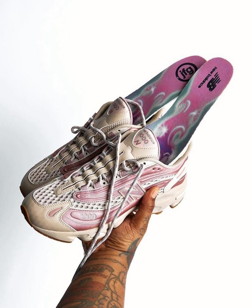 New Balance 1000 « Pink Mink » ( vendu dans son carton)