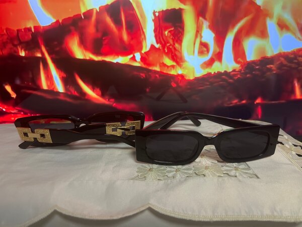 Stylish Black Sunglasses