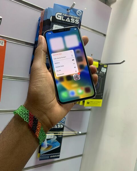 BRAND NEW IPHONE 🍏 pro 