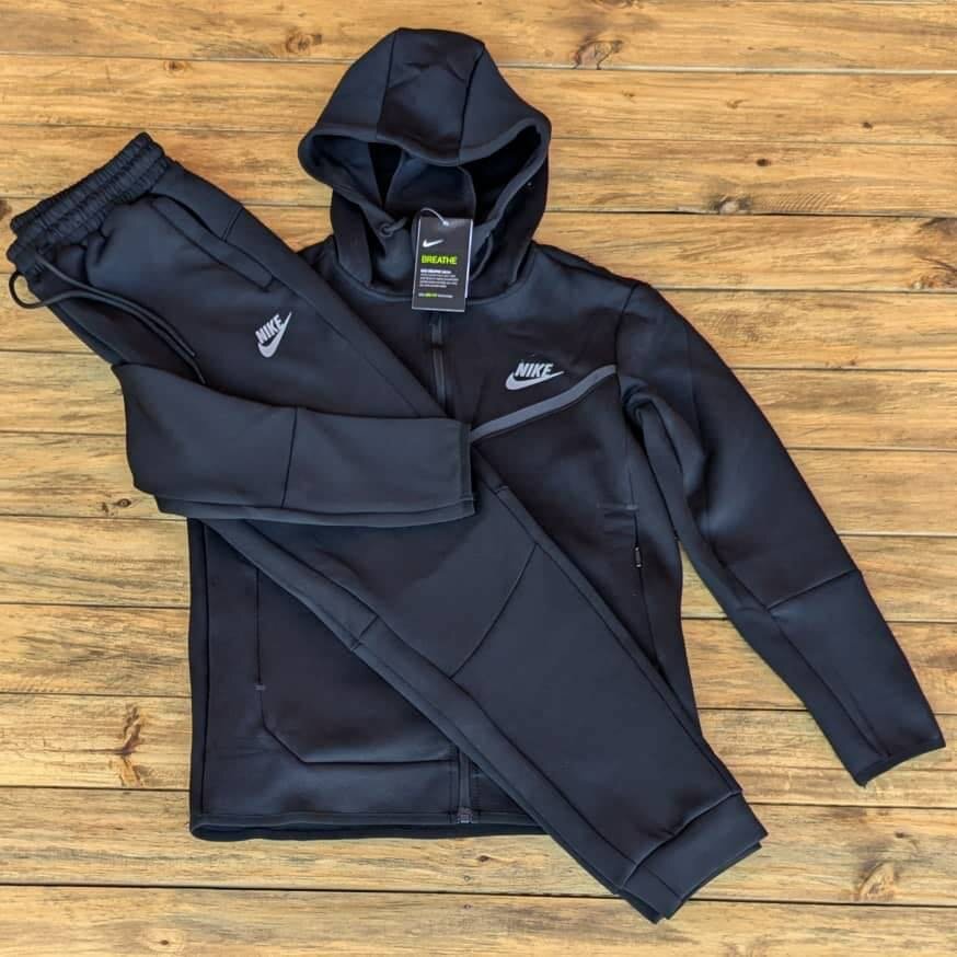 Nike tech fleece