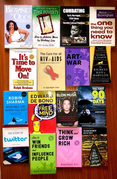 ASSORTED BOOKS (K120)