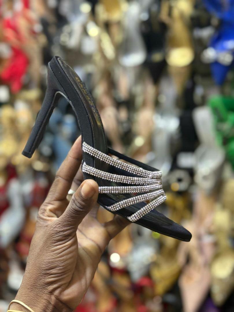 Sandales à talons avec strass