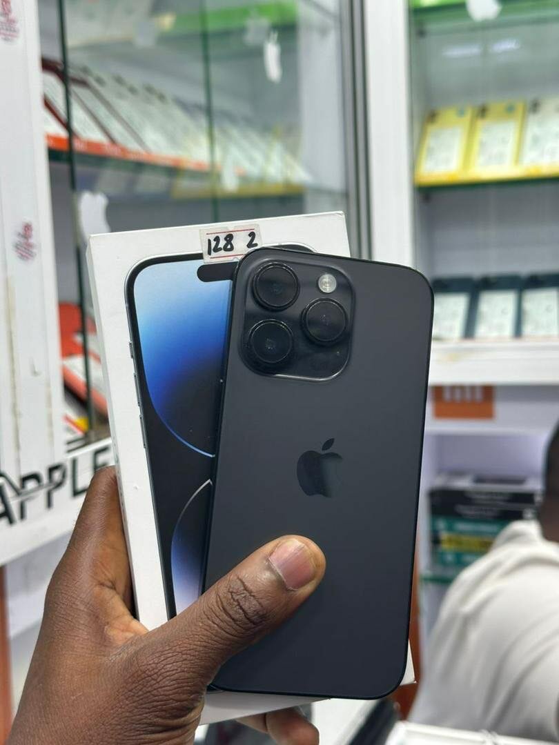 Smartphone iPhone 14 pro128 Go