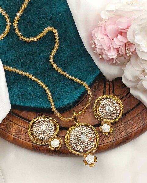 Ladies wedding set Necklace and earrings