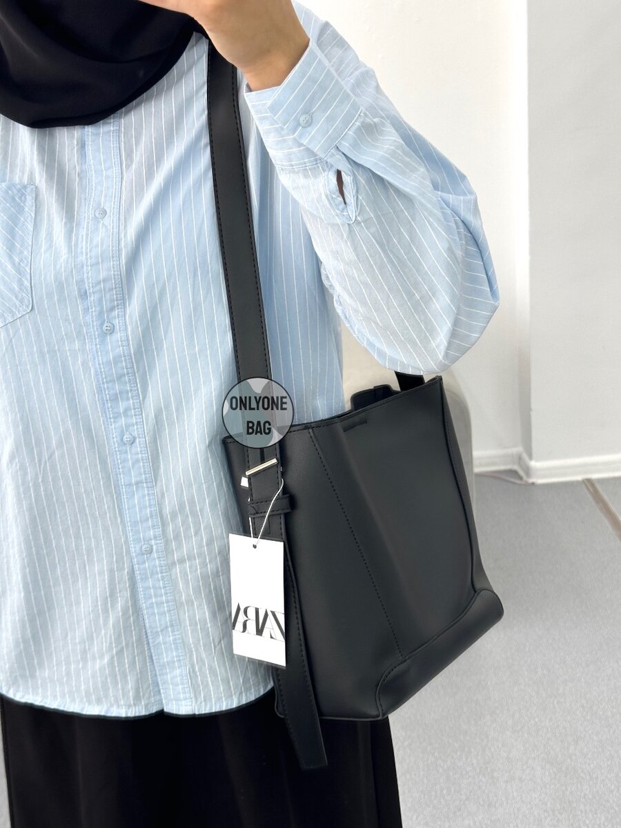 Сумка среднего размера