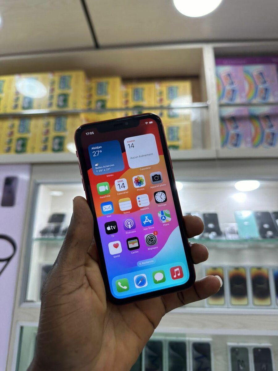 iPhone 11 simple 64giga propre  Message écran