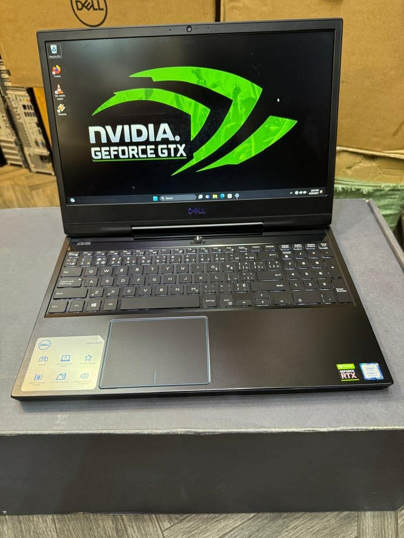 Dell G5 GAMING GRAPHICS RAM 24GB Intel Core i7 SSD 512GB