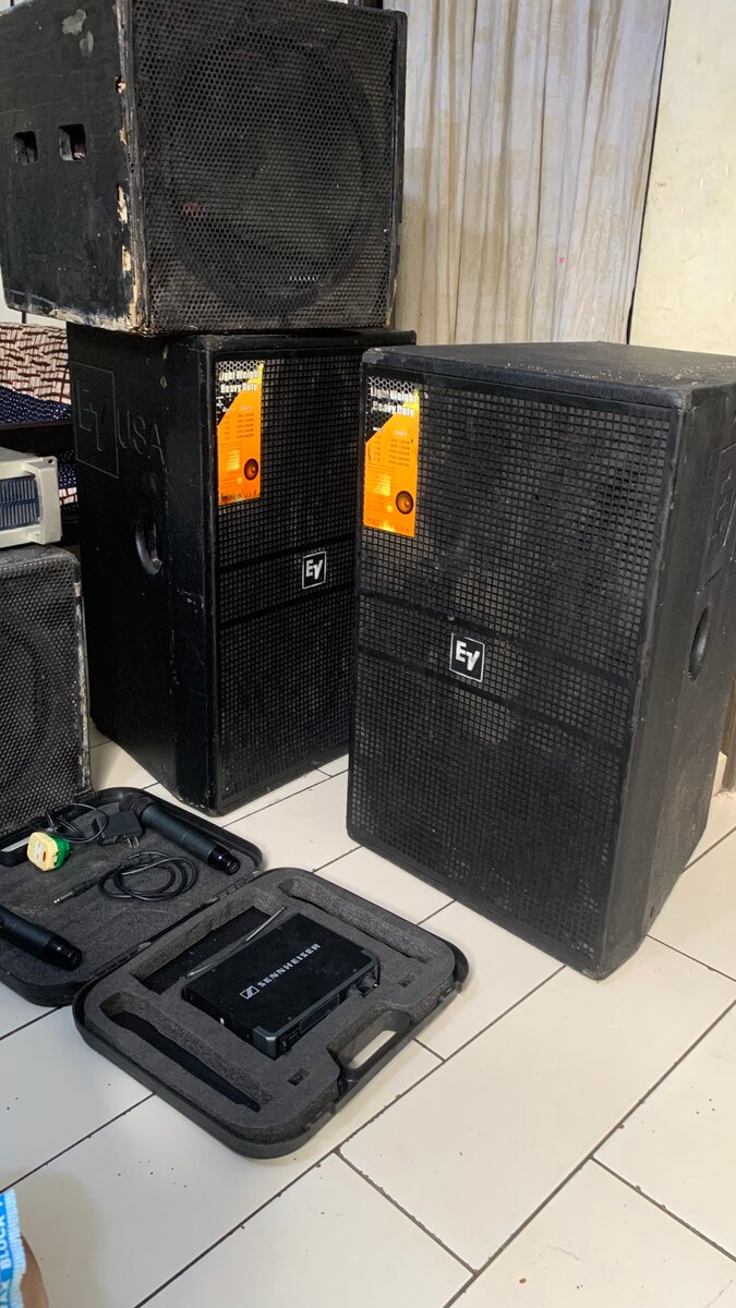 Enceintes Amplifiées Pro Audio