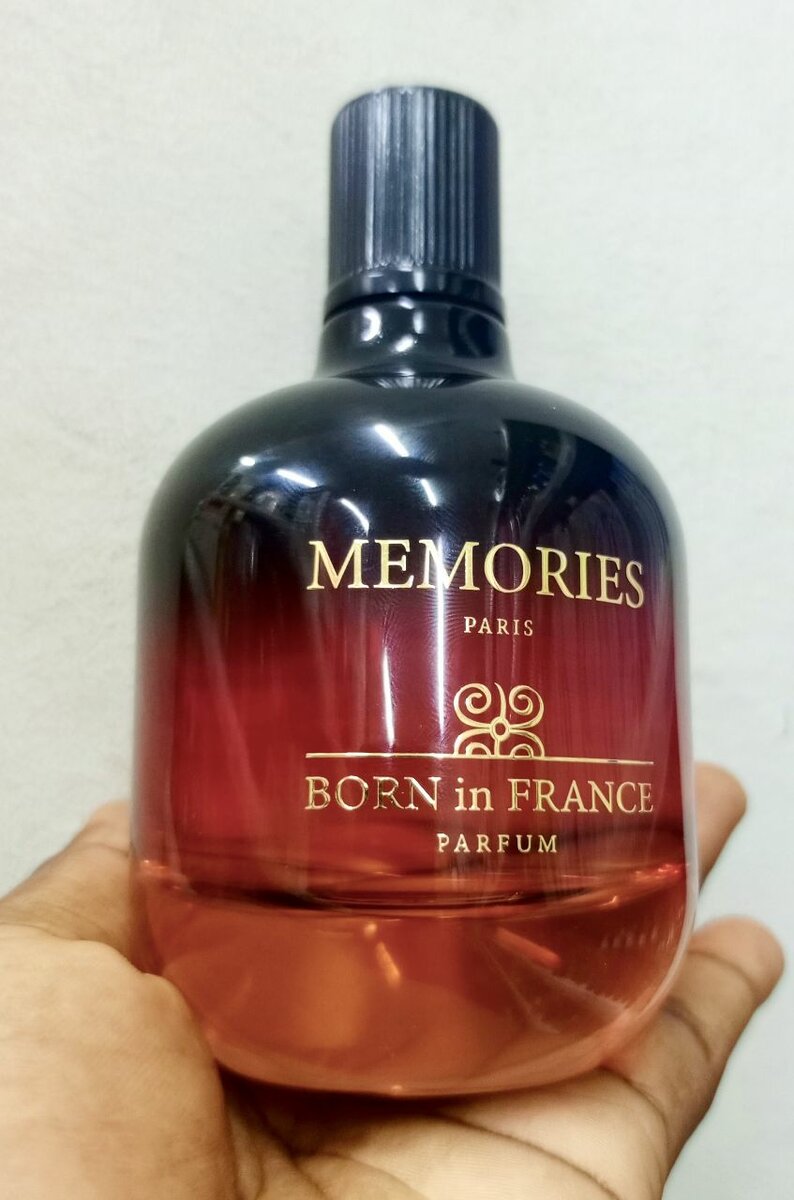 Mémoires de la collection "born in France"de parisis parfums