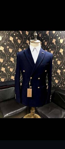 Costume élégant pour hommes