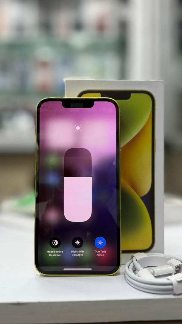 iphone 14 256g juste descelle : prix: 355.000