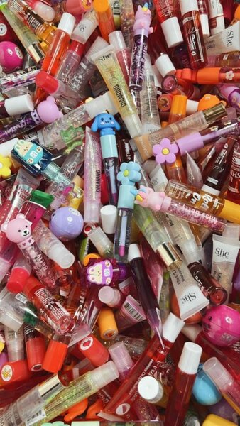 Gloss et savon de main