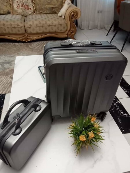 Quslity travelling bag