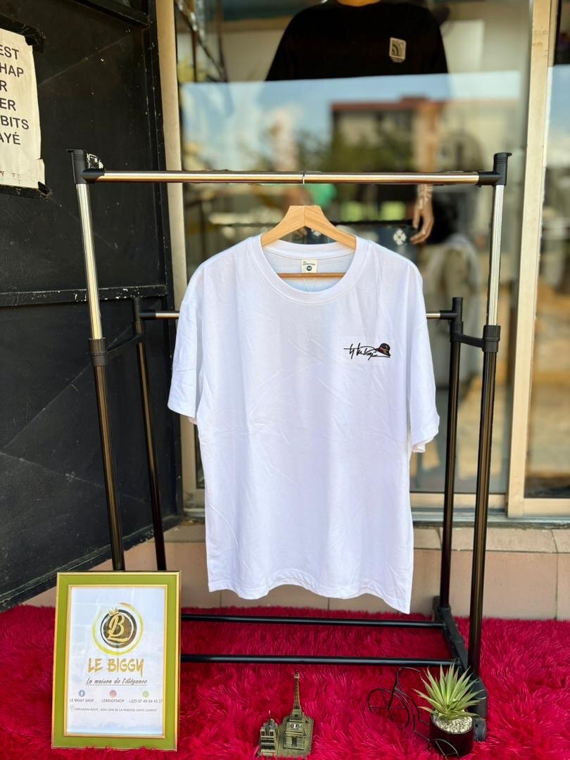 T-shirt blanc stylé homme