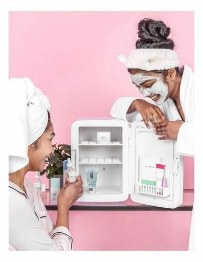 Beauty Fridge With Mirror and LED