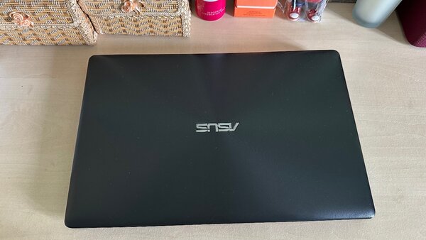 ASUS x550c