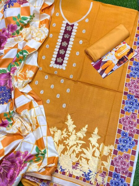 Ladies suit