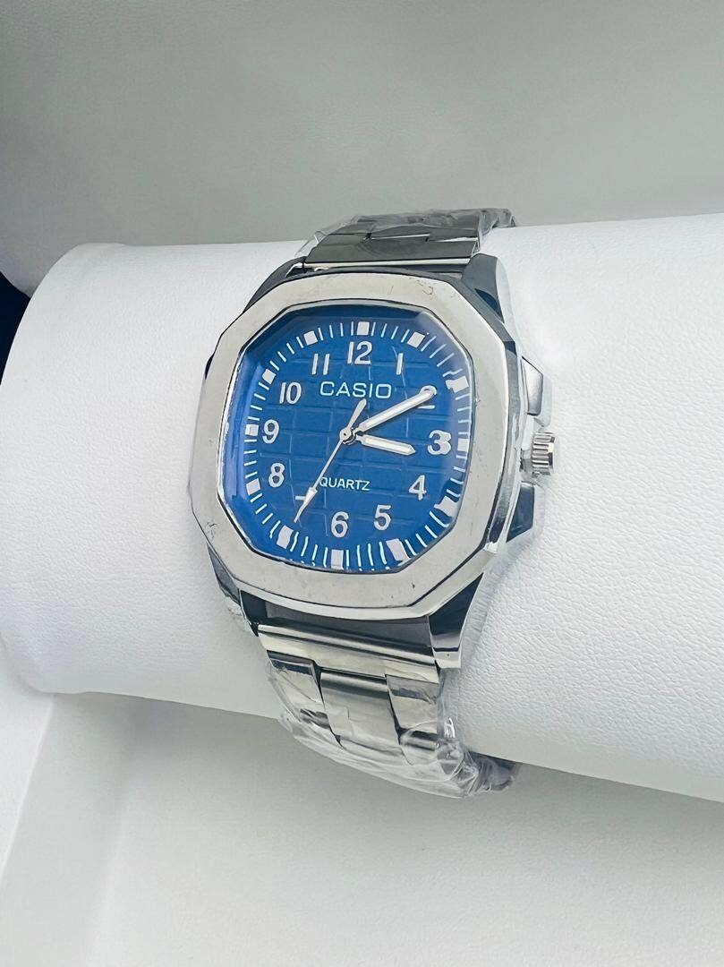 MONTRE casio homme et femmes authentiques