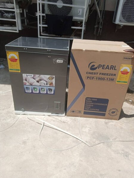 Pearl chest freezer