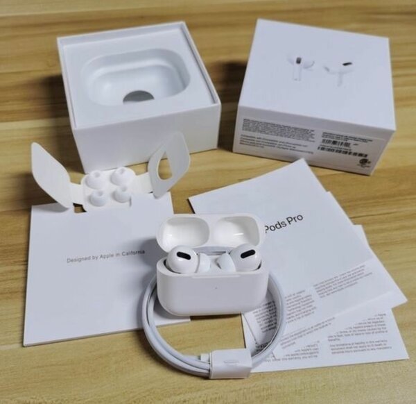 AirPods Pro 2 MagSafe