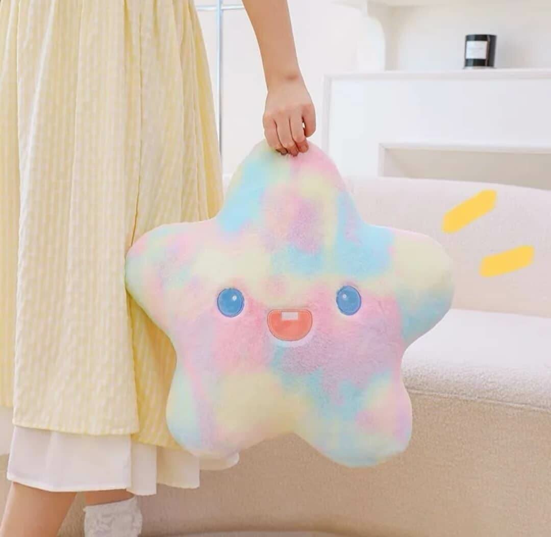 Coussin en peluche arc-en-ciel