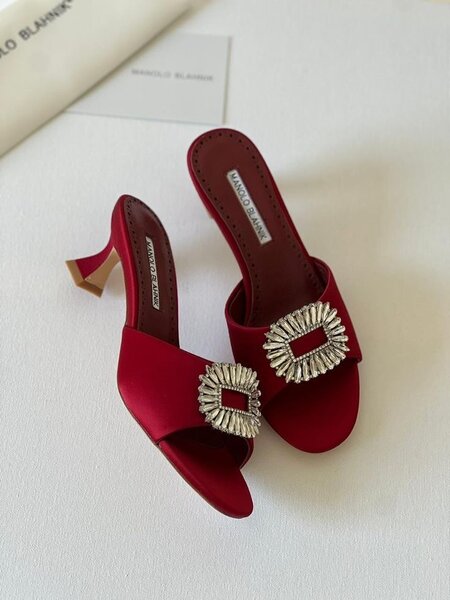 Hills sandals