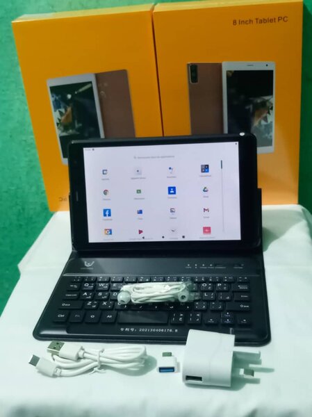 Tablette éducative avec clavie