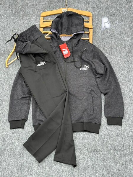 adidas-MunA-UNDER ARMOUR