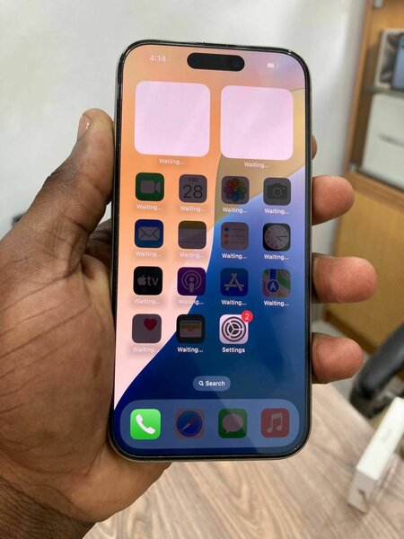 iPhone 15 pro eSIM locked