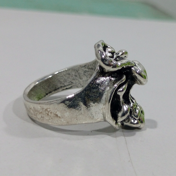 Bague tête de mort