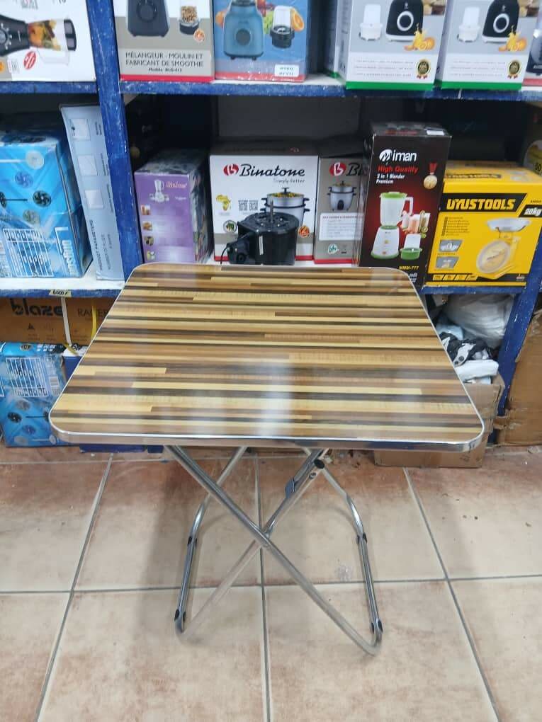 Table et chaises pliantes