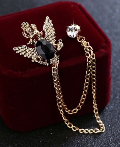 Broche à chaîne élégante