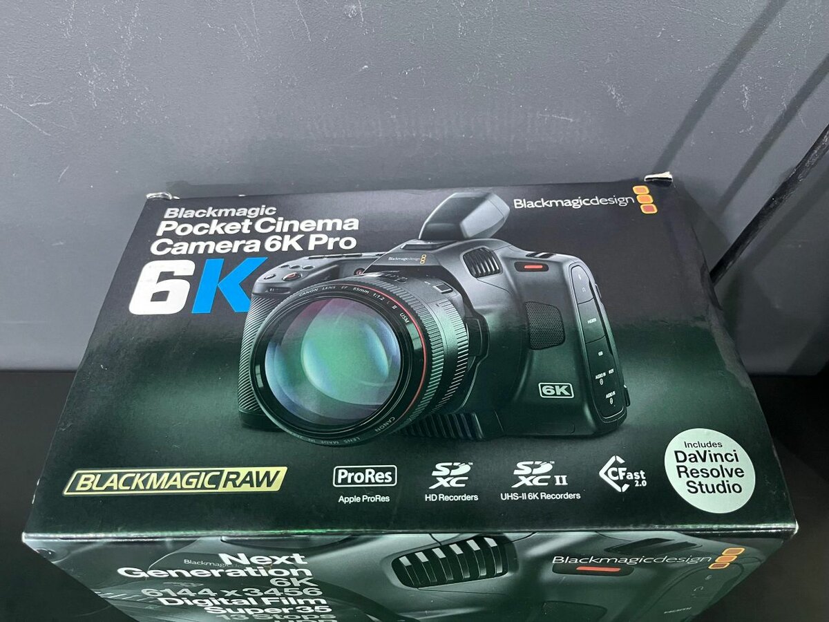Blackmagic Pocket Cinema 6K Pro