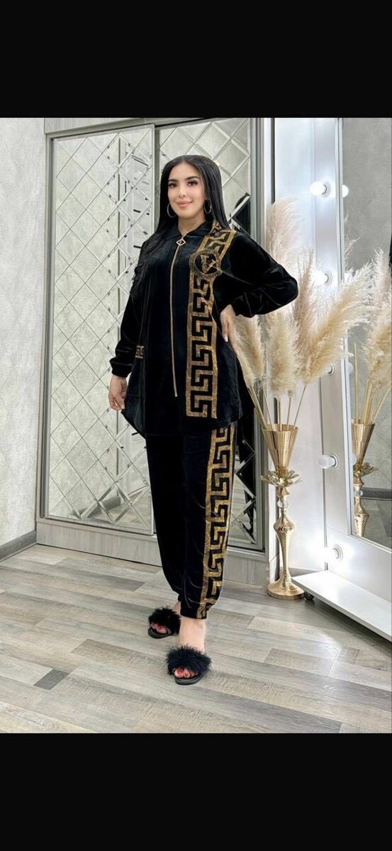 Туника с юбкой и штанами